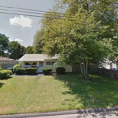 17 Audette Dr, Wallingford, CT 06492