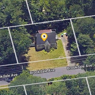 17 Brookdale Ave, Bloomfield, CT 06002