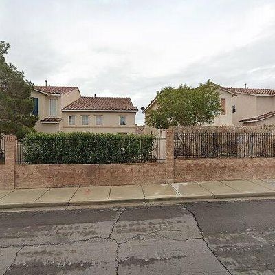 17 Belle La Blanc Ave, Las Vegas, NV 89123