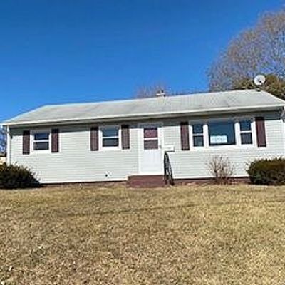 17 County Fair Rd, Norwich, CT 06360