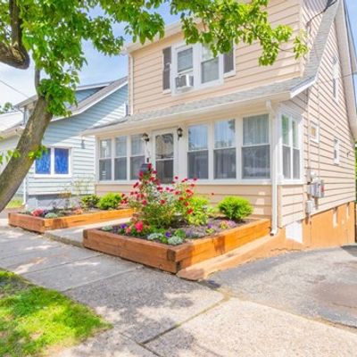 170 Hillside Ter, Irvington, NJ 07111