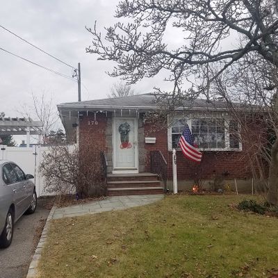 170 N 3 Rd St, Bethpage, NY 11714