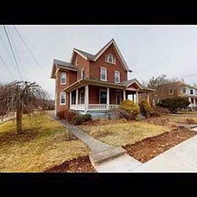 172 S Main St, Richlandtown, PA 18955