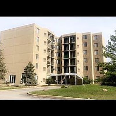 1750 N Marywood Ave #602, Aurora, IL 60505