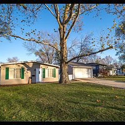 18 Greenfield Rd, Montgomery, IL 60538