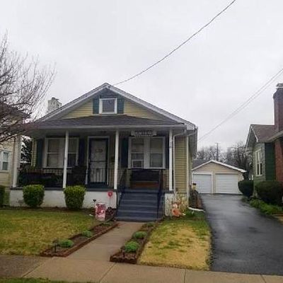 18 Illinois Ave, Burlington, NJ 08016