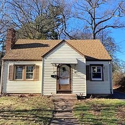 18 Thomas Dr, Manchester, CT 06040