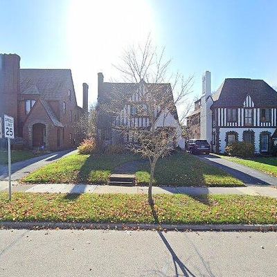 18008 Winslow Rd, Shaker Heights, OH 44122