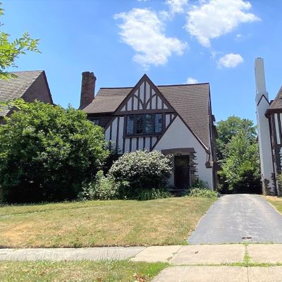 18008 Winslow Rd, Shaker Heights, OH 44122