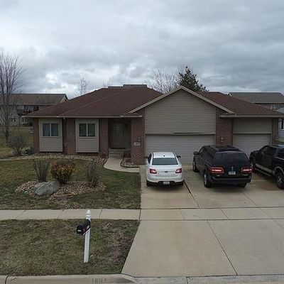 1803 Meadow View Cir, Cedar Falls, IA 50613