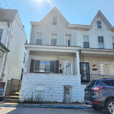 1805 W Norwegian St, Pottsville, PA 17901