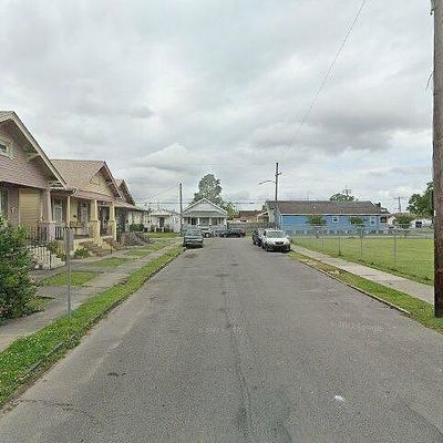 1809 11 Saint Roch Avenue, New Orleans, LA 70117