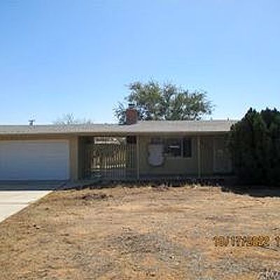 14457 Jicarilla Rd, Apple Valley, CA 92307