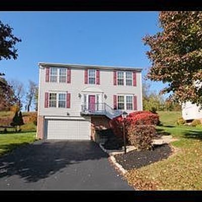 147 Hunters Run Dr, Coraopolis, PA 15108