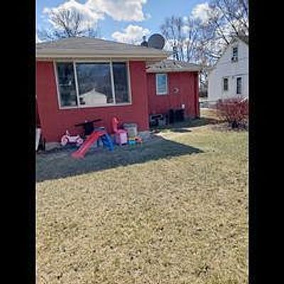 150 Macarthur St W, South Saint Paul, MN 55075