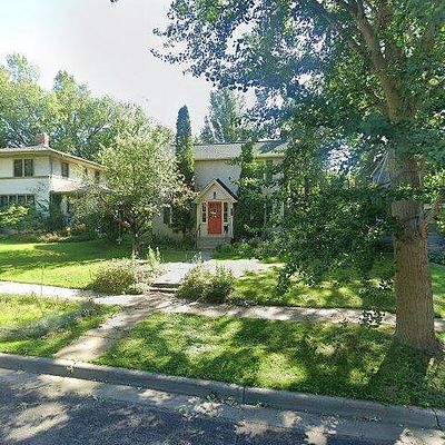 1506 Chelmsford St, Saint Paul, MN 55108