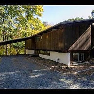 151 Armand Rd, Ridgefield, CT 06877