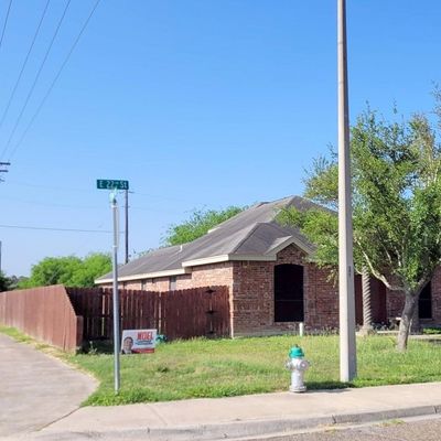 1516 E 22 Nd St, Mission, TX 78572