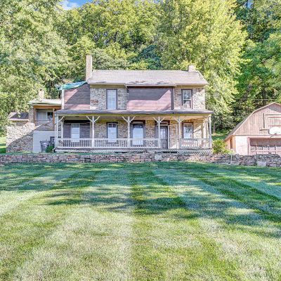 153 Fry Rd, Fleetwood, PA 19522