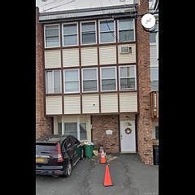 156 Coolidge St, Haverstraw, NY 10927