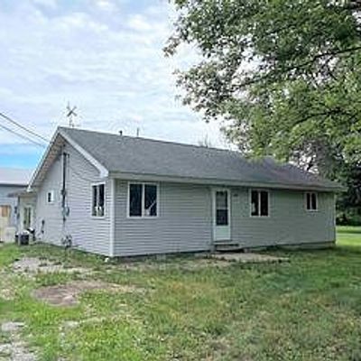 2004 W Green St, Frankfort, IN 46041