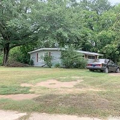 2006 Howard Dr, Pine Bluff, AR 71603