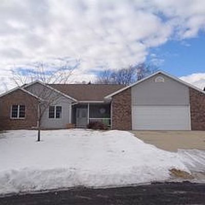 204 Kelly Cir, Beaver Dam, WI 53916