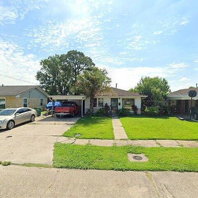 2041 Manor Heights Dr, Marrero, LA 70072