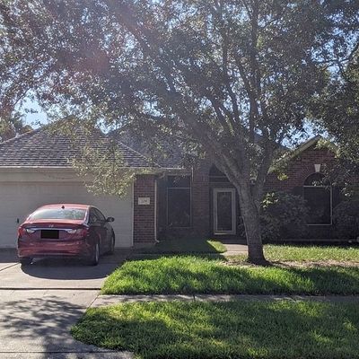 209 Cedar Point Dr, League City, TX 77573