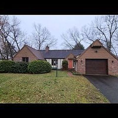 21 Channing, East Longmeadow, MA 01028