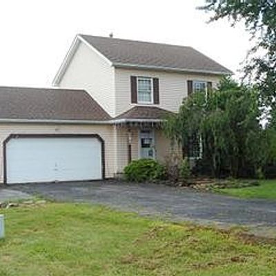 210 Donielle Cir, Brockport, NY 14420