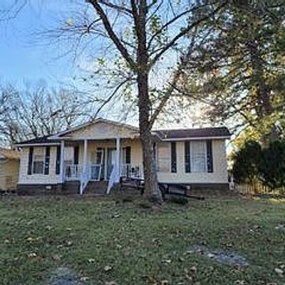 210 Tabor St, Imboden, AR 72434