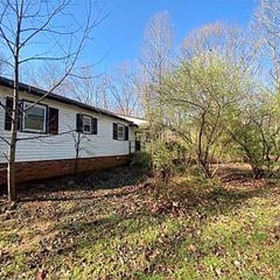 2107 Hancock Rd, Powhatan, VA 23139