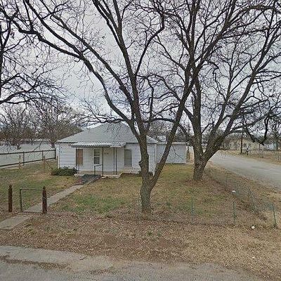 2115 Magnolia St, Coleman, TX 76834