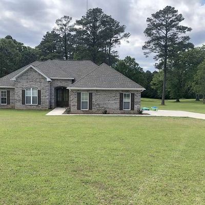 217 Victory Rd, Laurel, MS 39443