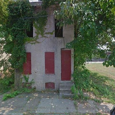 217 Woodrow St, Chester, PA 19013