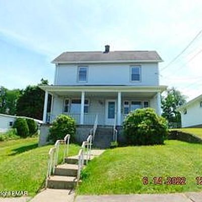 218 Prospect St, Dunmore, PA 18512