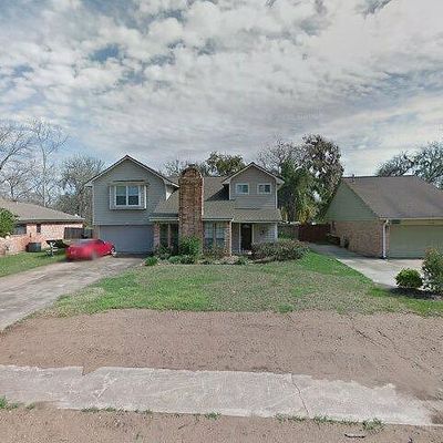 218 Wedgewood St, Lake Jackson, TX 77566