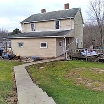 2197 1 St St, Wyano, PA 15695