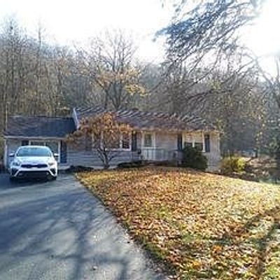 22 Birchwood Dr, Highland Mills, NY 10930