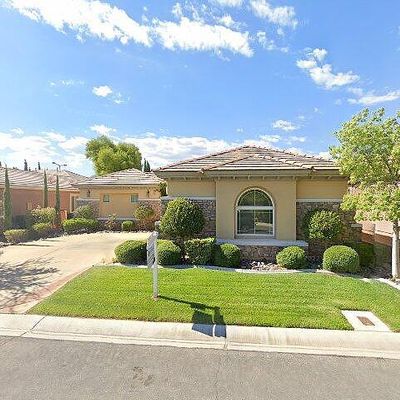 221 Muldowney Ln, Las Vegas, NV 89138