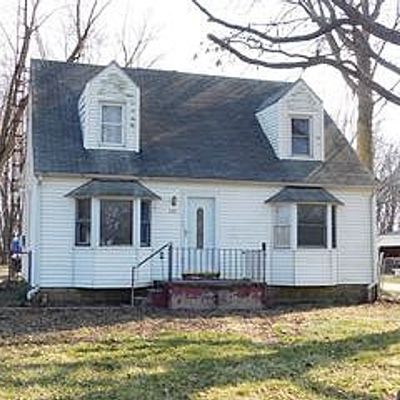 2211 W Main St, Salem, IL 62881