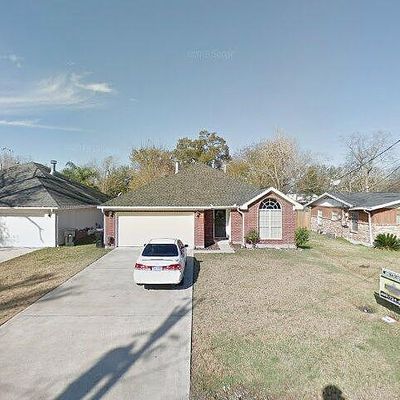 2212 Avenue C, Nederland, TX 77627