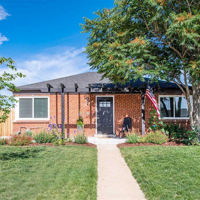 2235 Rosemary St, Denver, CO 80207