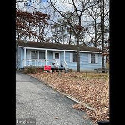 182 Sextant Rd, Manahawkin, NJ 08050