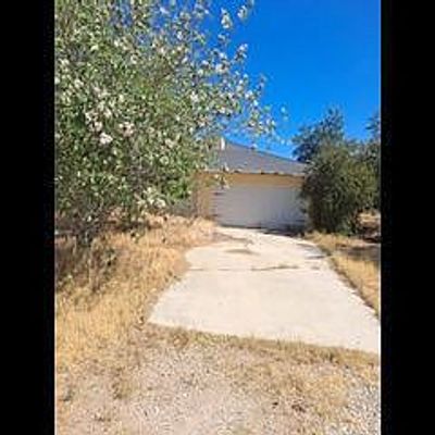 1829 W Victory Ave, Banning, CA 92220