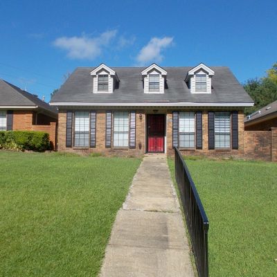 1864 Gillespie Dr, Montgomery, AL 36106