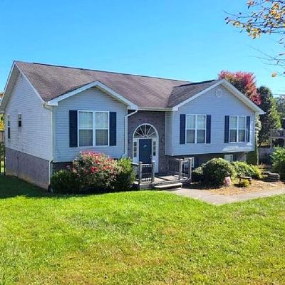 190 Royal Oaks Dr, Jonesborough, TN 37659