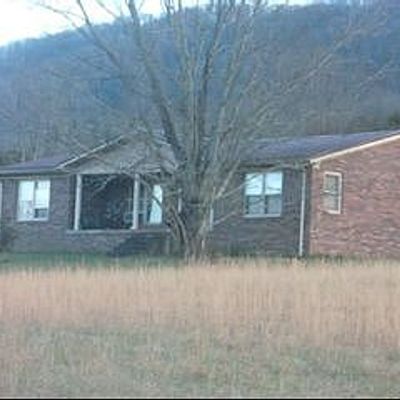 191 Bedrock Dr, Dryden, VA 24243