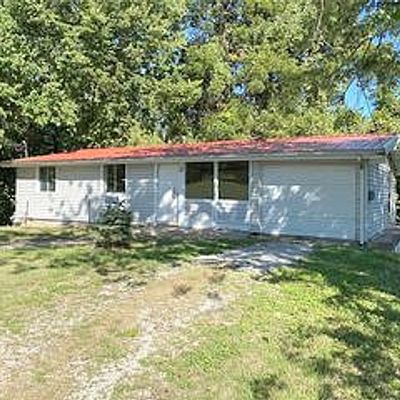 1938 Stuart St, Hannibal, MO 63401